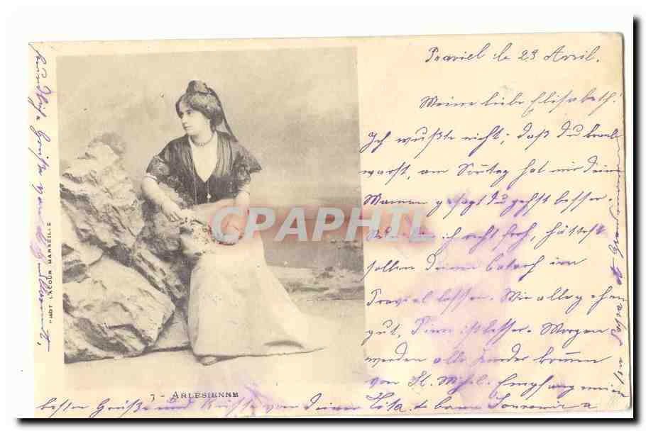 Arles CPA Arlesienne (carte precurseur)
