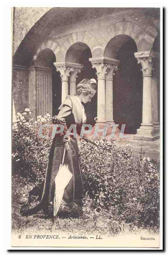En Provence Arles CPA Arlesienne