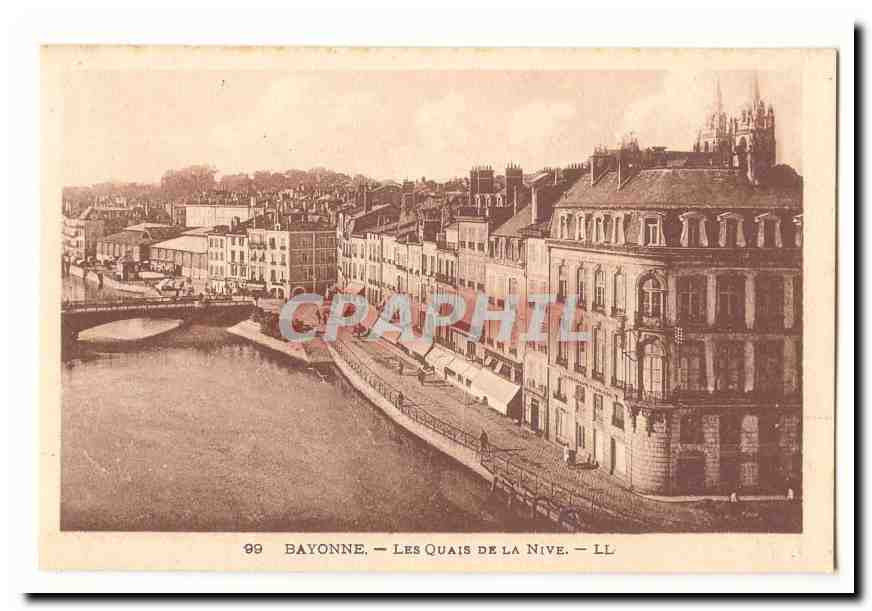Bayonne CPA Les quais de la Nive