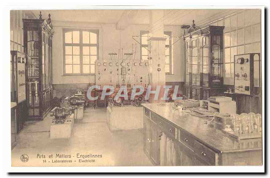 Arts et Metiers CPA Erquelines (Belgique) Laboratoires Electricite
