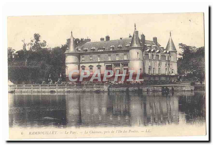 Rambouillet CPA Le chateau pris de l'Ile des Poules