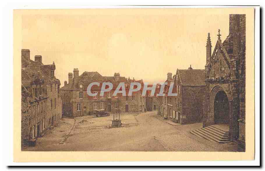 Locronan CPA La place le vieux puits maisons des 16eme et 17eme siecles l'hotel Saint Romain et la porte d'entree