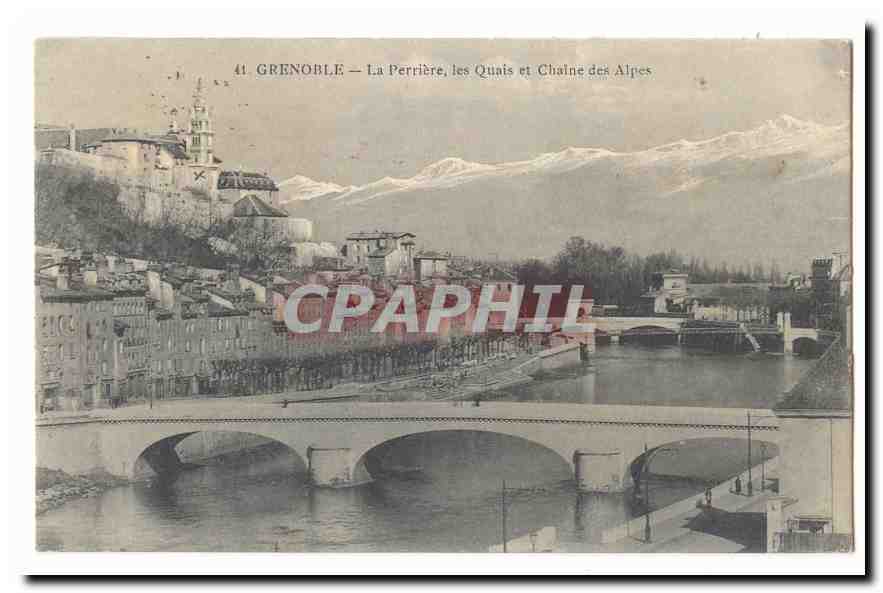 Grenoble CPA La Perriere les quais et Chaine des Alpes