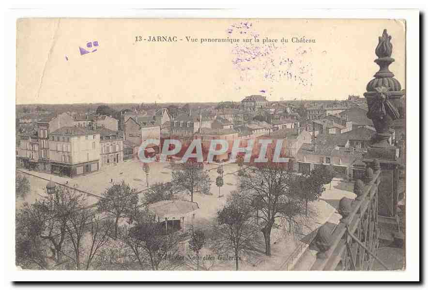 Jarnac CPA Vue panoramique sur la place du Chateau