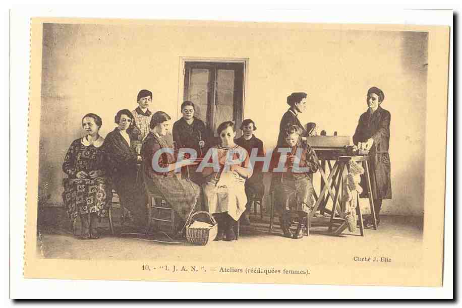 Ateliers (réeéduquées femmes) — I. J. A. N. — Chehé J. Élite