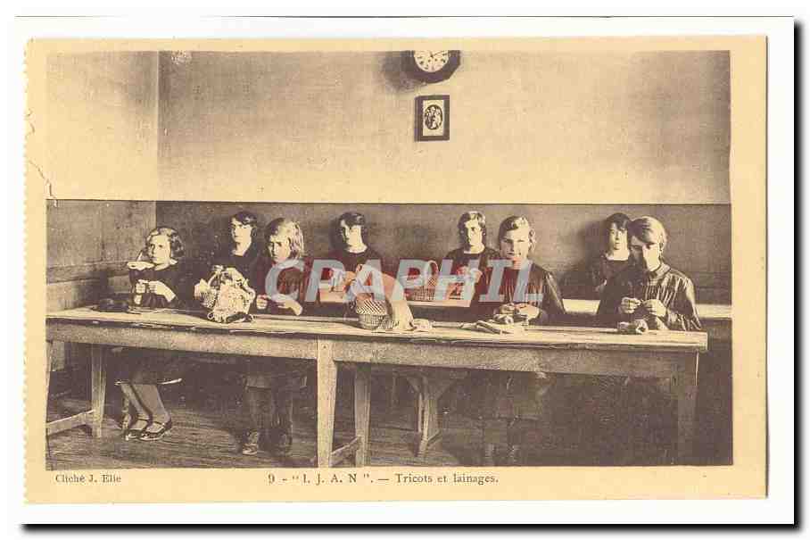 Institution des Jeunes Aveugles de Nancy IJAn 8 rue de Santifontaine CPA tricots et lainages