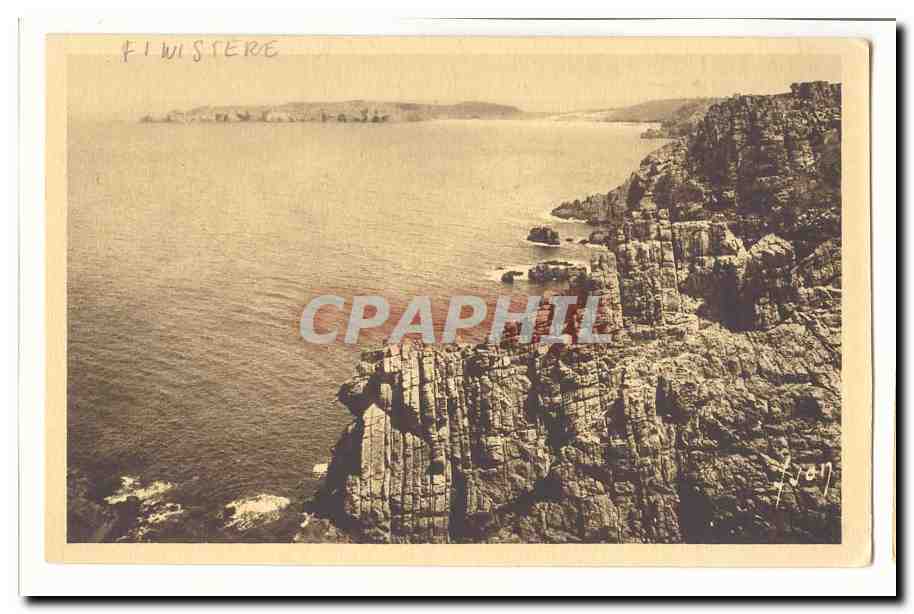Côte rocheuse du Finistère — vue panoramique — éditeur non identifié