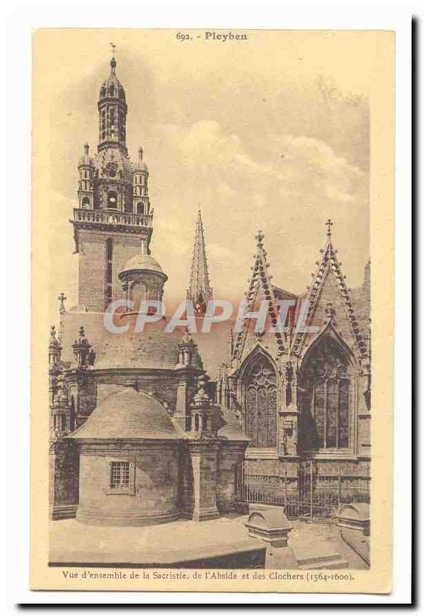 Pleyben CPA Vue d'ensemble de la sacristie de l'abside et des clochers (1564-1600)