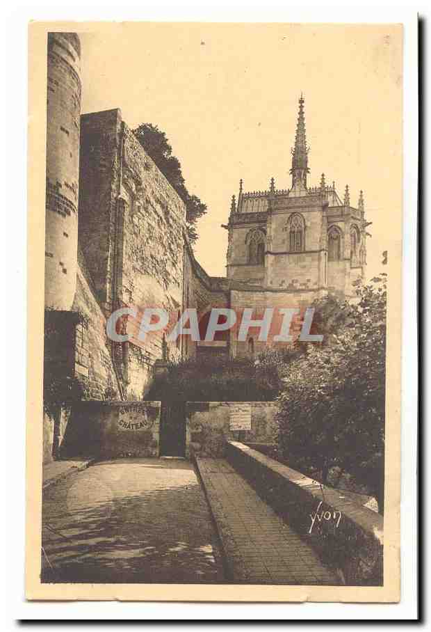Chateau d'amboise CPA La chapelle Saint Hubert et la Tour Heurtault