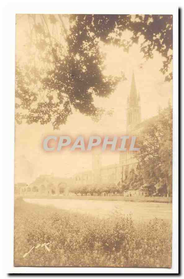Lourdes CPA La basilique et la grotte vues du Gave