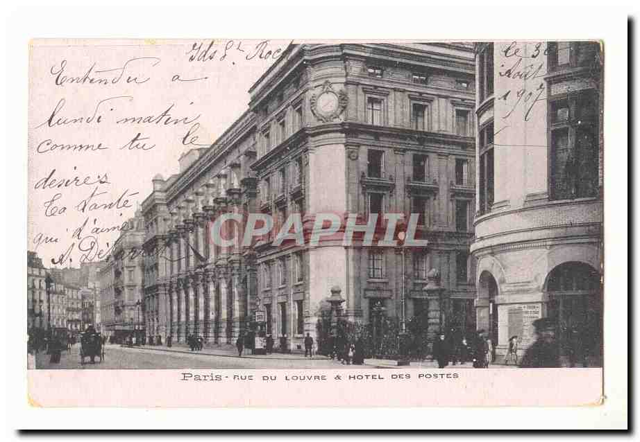 Paris (1er) CPA Rue du Louvre et Hotel des Postes