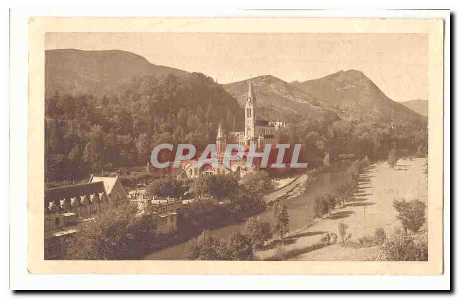 Lourdes CPA La basilique et le Gave