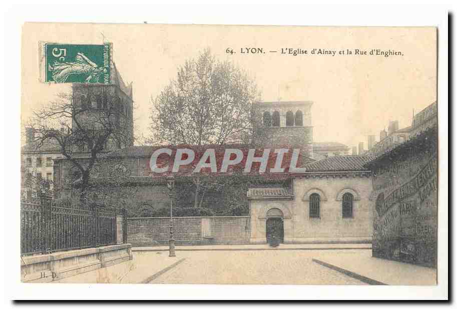 Lyon CPA L'eglise d'Ainay et la rue d'Enghien