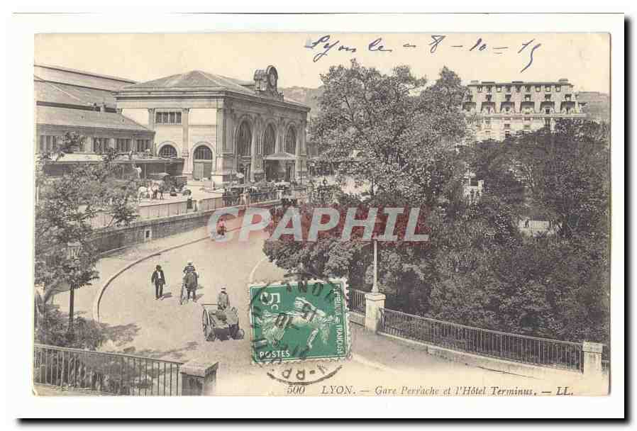 Lyon CPA Gare Perrache et l'hotel Terminus