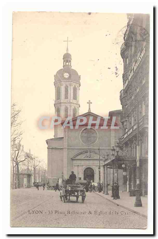 Nice CPA 33 place Bellecourt et Eglise de la Charite