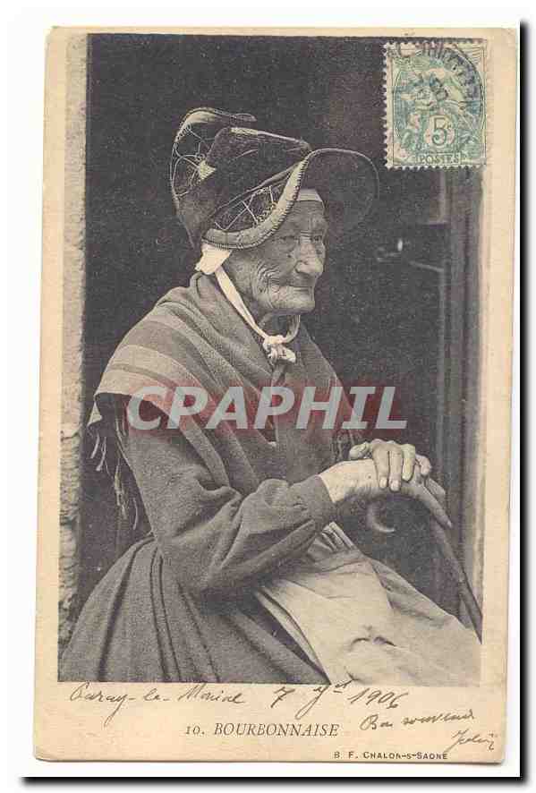 Bourbonnaise CPA (folklore femme coiffe costume)