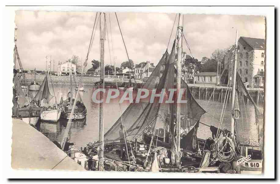 Pornic CPM Vue sur le port (bateau)