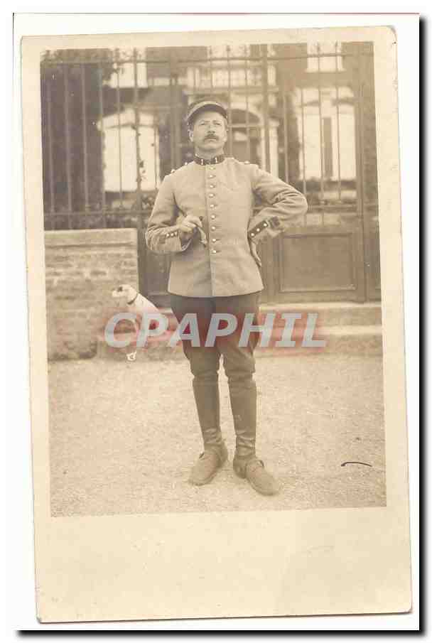 Soldat en uniforme — devant grille — CPAPHIL