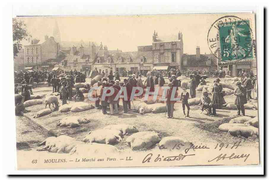Moulins CPA Le marche aux porcs TOP