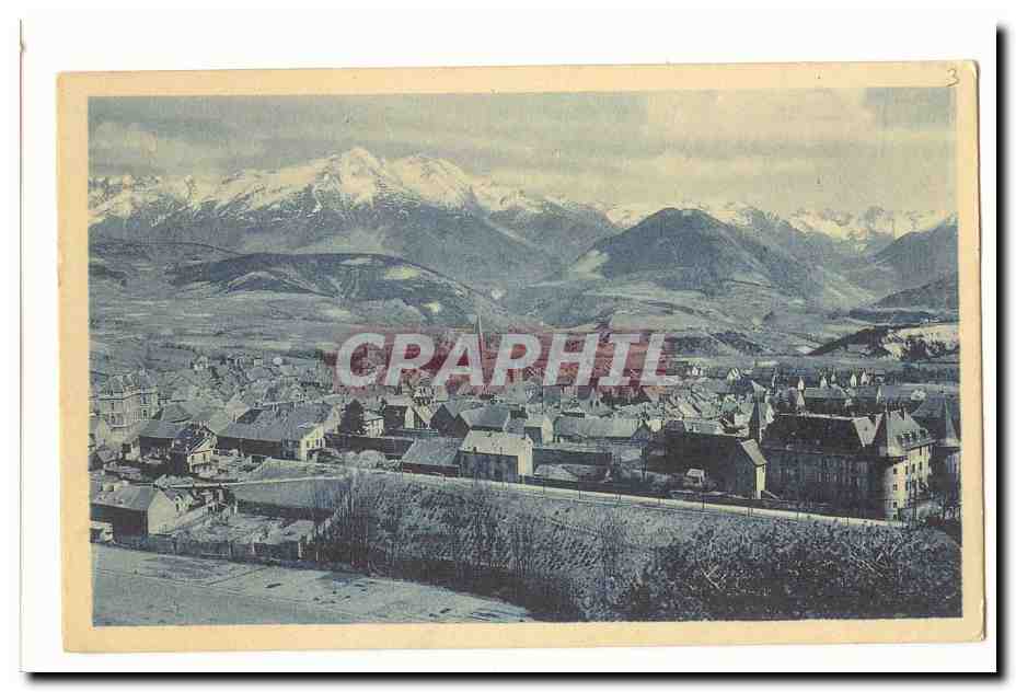 Vue aérienne de Saint-Jean-de-Maurienne — montagnes enneigées en arrière-plan — éditeur non identifié, n° de série 3