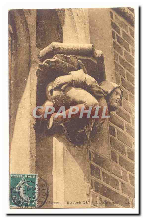 Blois CPA Le chateau Aile Louis XII Une cariatide