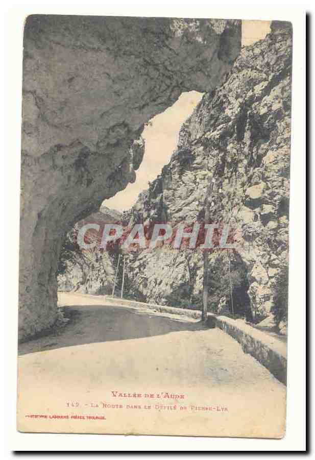 Vallee de l´Aude CPA La route dans le defile de Pierre Lys