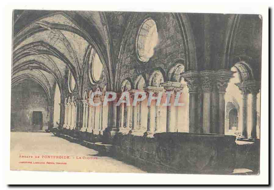 L´abbaye de Fontfroide pres Narbonne CPA Le cloitre