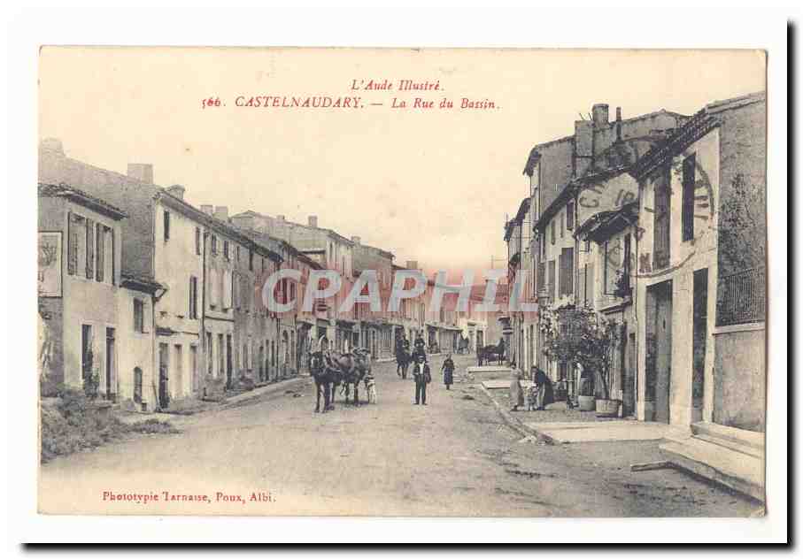 Castelnaudary CPA La rue du Bassin