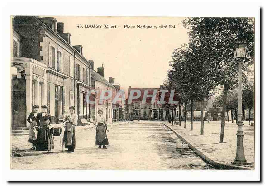 Baugy (Cher) — Place Nationale, côté Est — éditeur CPAPHIL, n° 177