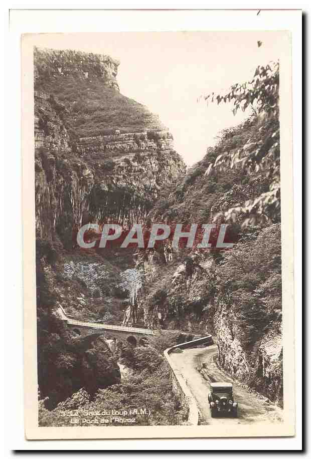 Le saut du Loup CPA Le pont de l'abime