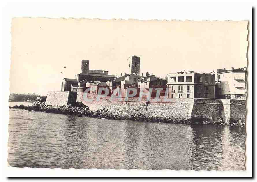 Ville côtière — vue du port et des remparts — CPAPHIL