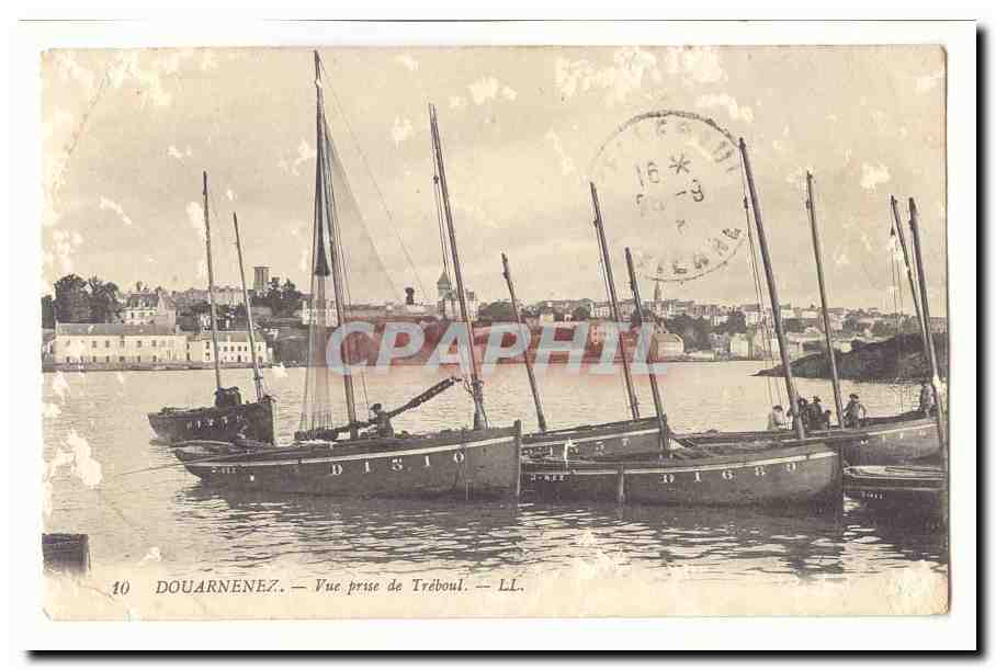 Douarnenez CPA Vue prise de Treboul (bateaux)