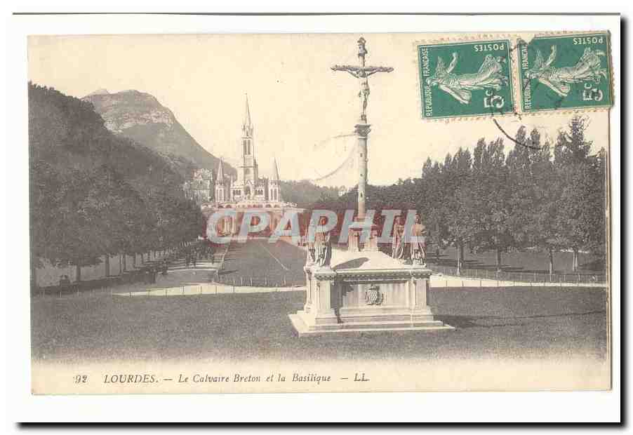 Lourdes CPA Le calvaire breton et la basilique