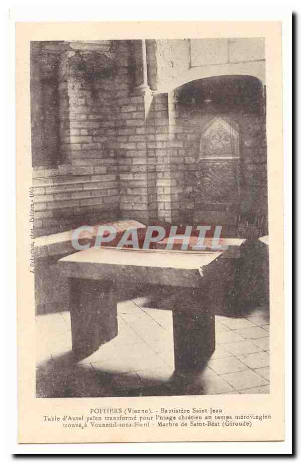 Poitiers (Vienne) - Baptisterie Saint-Jean - Table d'autel mérovingienne