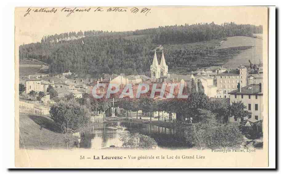 La Louvesc CPA Vue generale et le lac du Grand Lieu