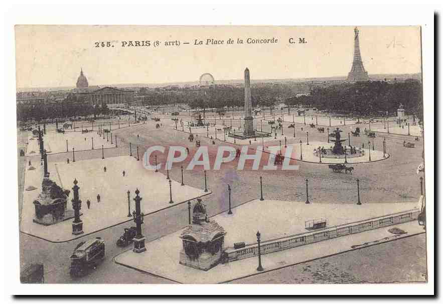Paris (8eme) CPA La place de la Concorde (Tour Eiffel)