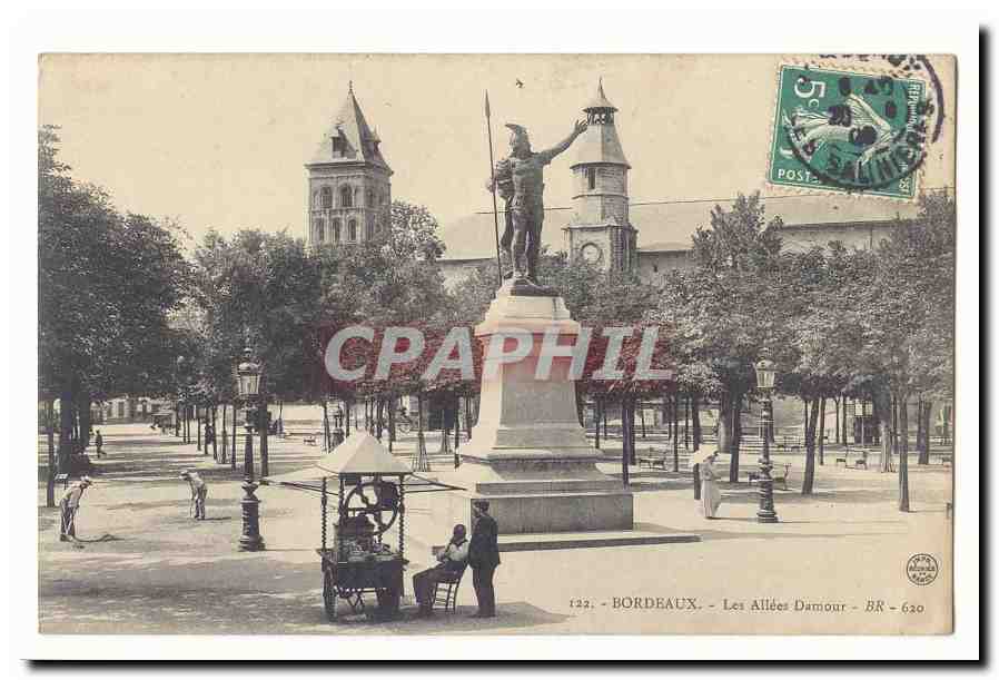 Bordeaux CPA Les allees Damour (marchand de glaces)