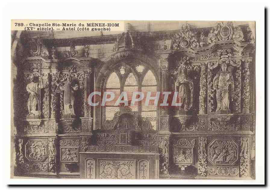 Chapelle Ste Marie du Menez Hom (15eme) CPA autel (cote gauche)