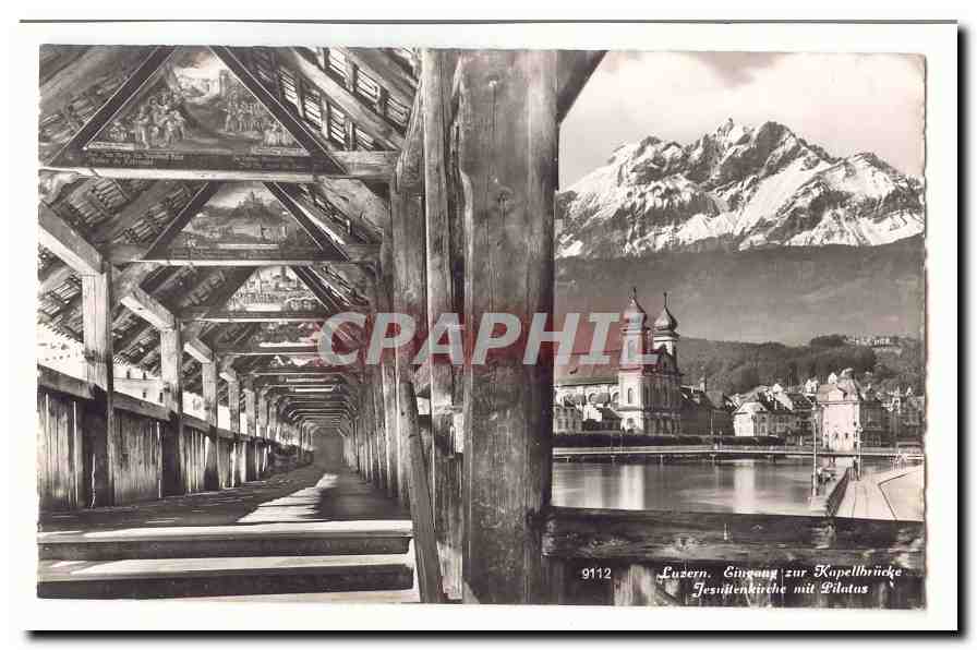 Suisse CPA Luzern Eingang zur Kapellbrucke Jesuitenkriche mit Pilatus