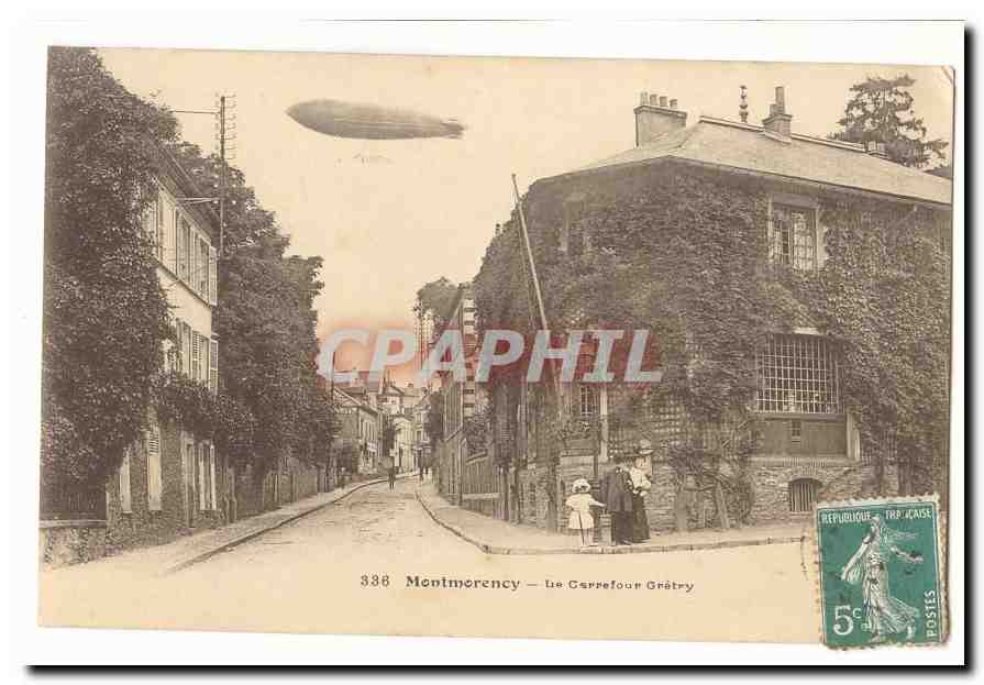 Montmorency CPA Un carrefour Gretry (zeppelin ballon)