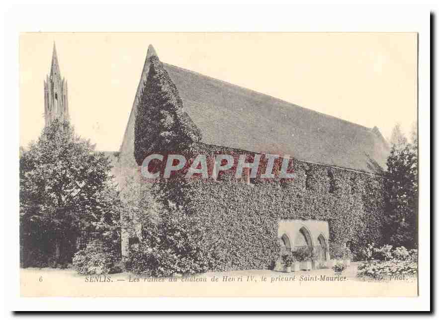 Senlis — Ruinen des Schlosses von Henri IV, das Priesterhaus Saint-Maurice — Phot.
