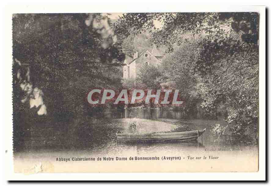 CPA Abbaye cistercienne de Notre DAme de Bonnecombe Vue sur le Viaux 