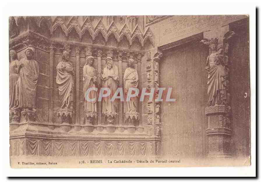 Reims CPA La cathedrale Details du portail central