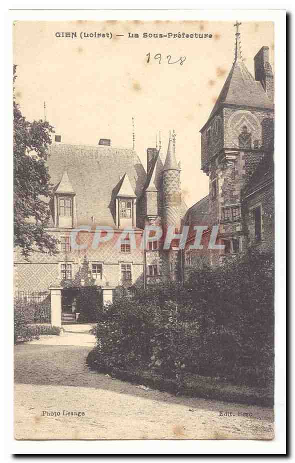 Gien CPA La sous prefecture