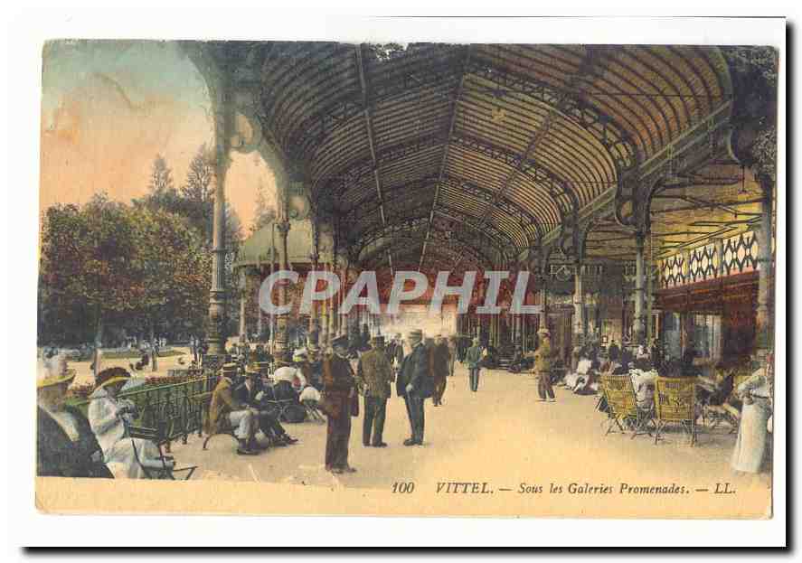 Vittel CPA Sous les grandes promenades