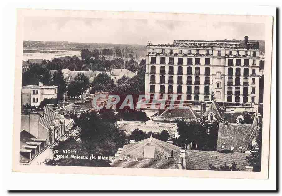 Vichy CPA L'hotel Majestic (Mignan architecte)