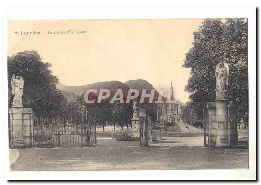 Lourdes CPA Entree de l'esplanade