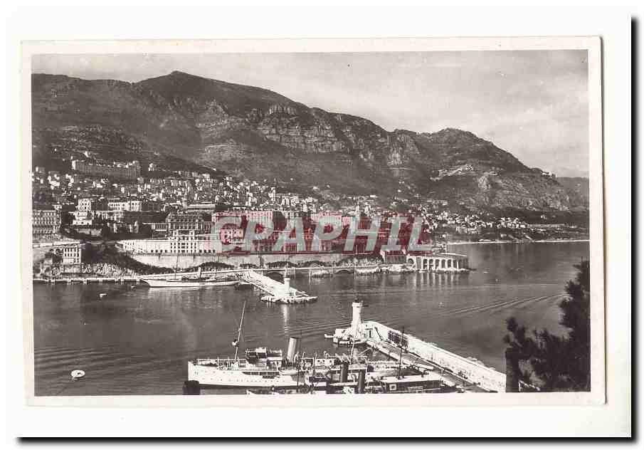 Monaco CPM L'entree du port et vue sur Motne Carlo (bateau)
