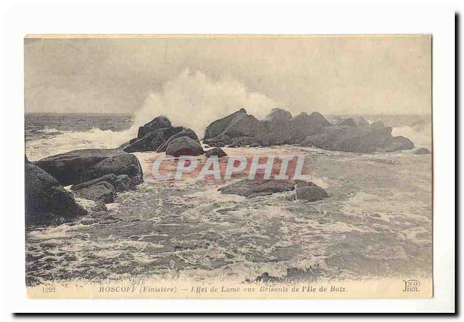 Roscoff CPA Effet de lame aux brisants de l'ile de Batz