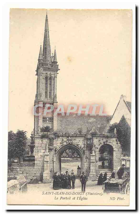 Saint Jean du Doigt CPA Le portail et l'eglise (animee)